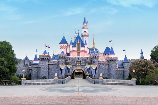 Công viên giải trí Disneyland ở Los Angeles