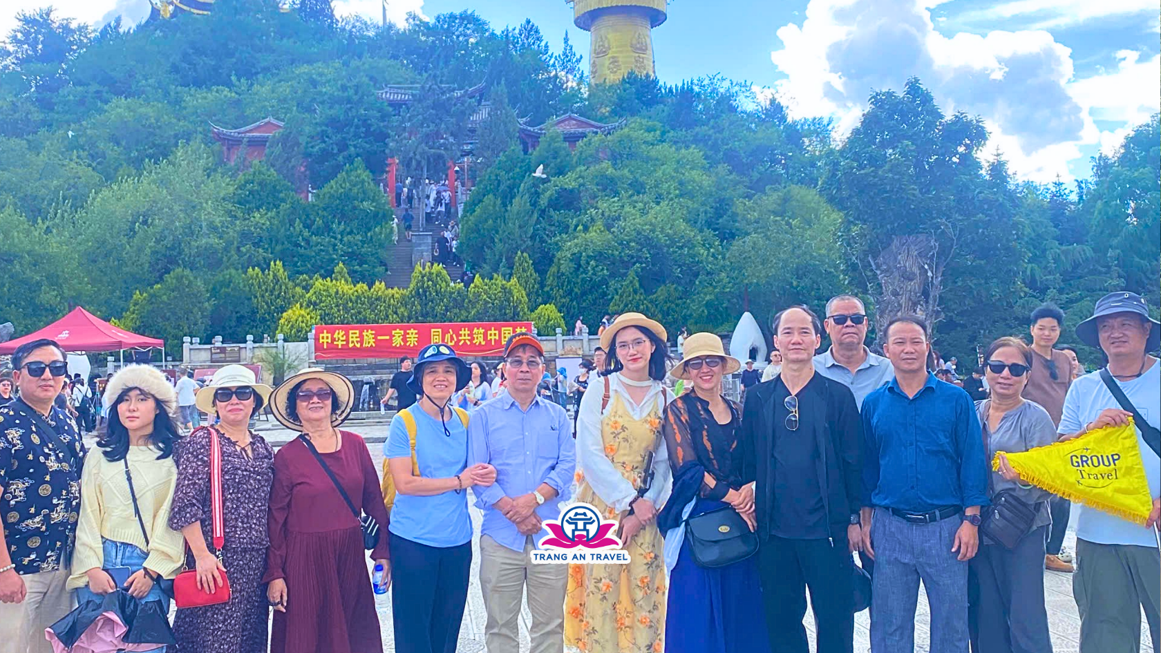 Tour Lệ jGiang - SangriLa