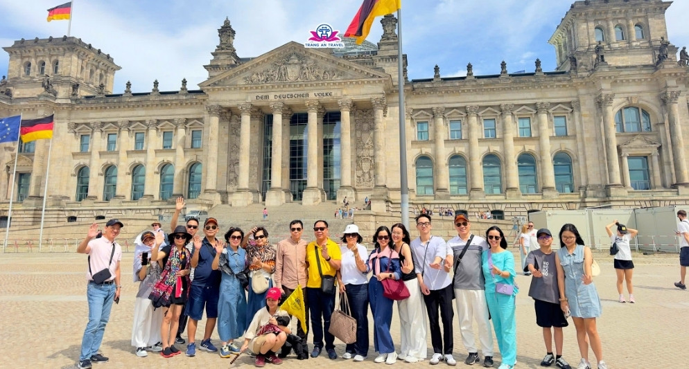 Đoàn du lịch ĐÔNG ÂU 5 nước: ĐỨC – SÉC – ÁO – SLOVAKIA - HUNGARY - Bay Turkish Airlines