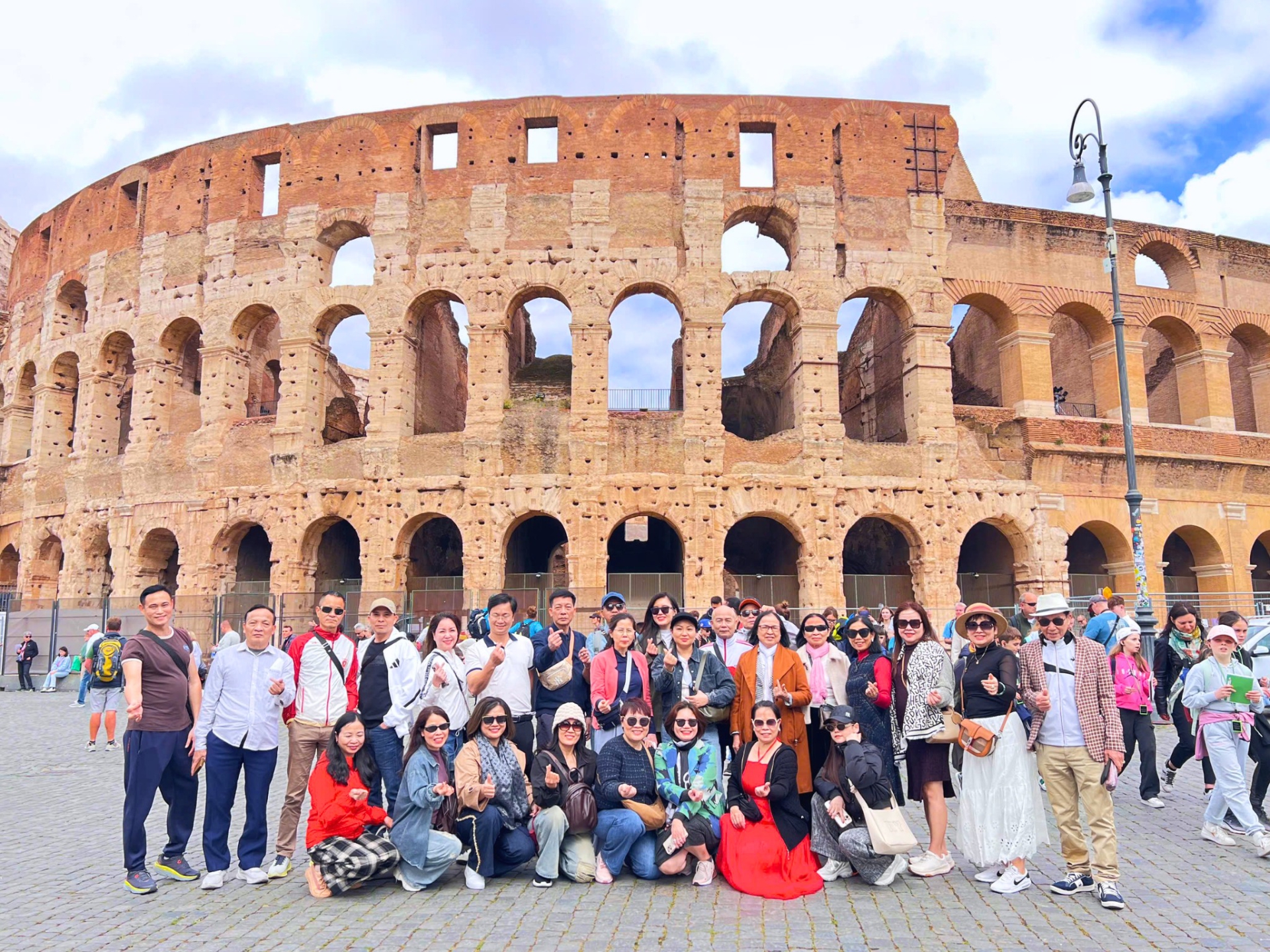 Đoàn du lịch châu Âu 3 nước: PHÁP - THUỴ SĨ - Ý