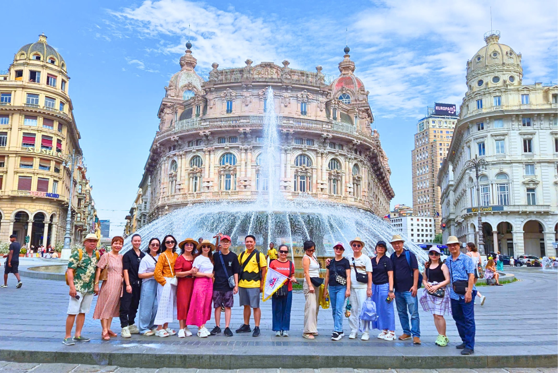 Đoàn du khách tham quan nước Ý bay thẳng Milan của Vietnam Airlines