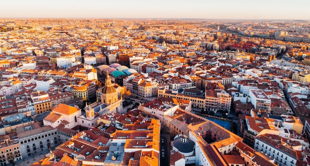 Thời Tiết Tây Ban Nha Tháng 7: Có Gì Đẹp, Có Gì Cần Chuẩn Bị?