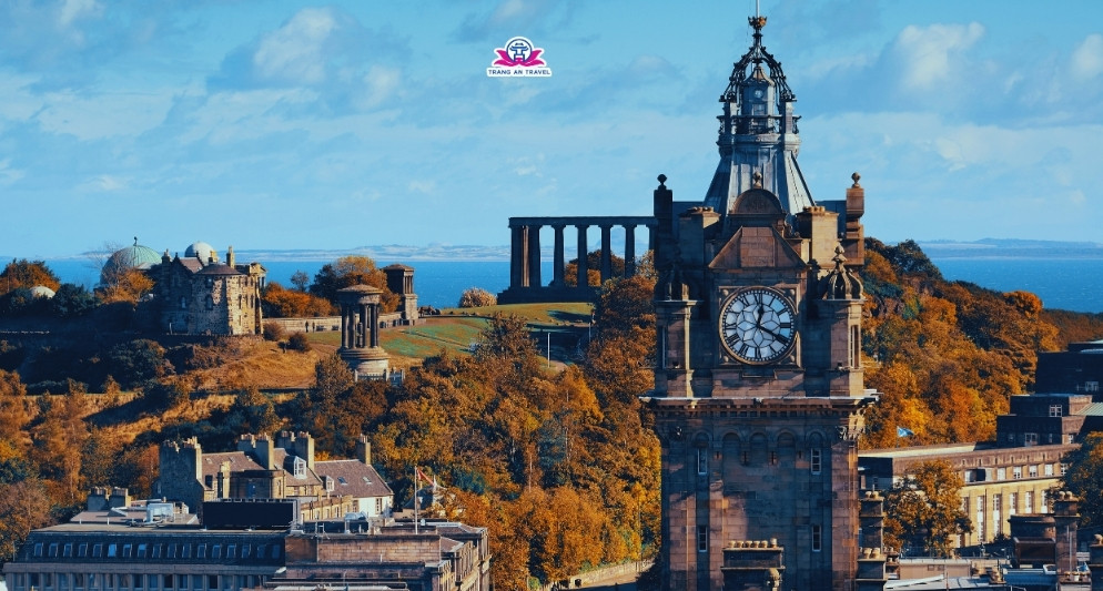 tour châu Âu mùa thu 2025