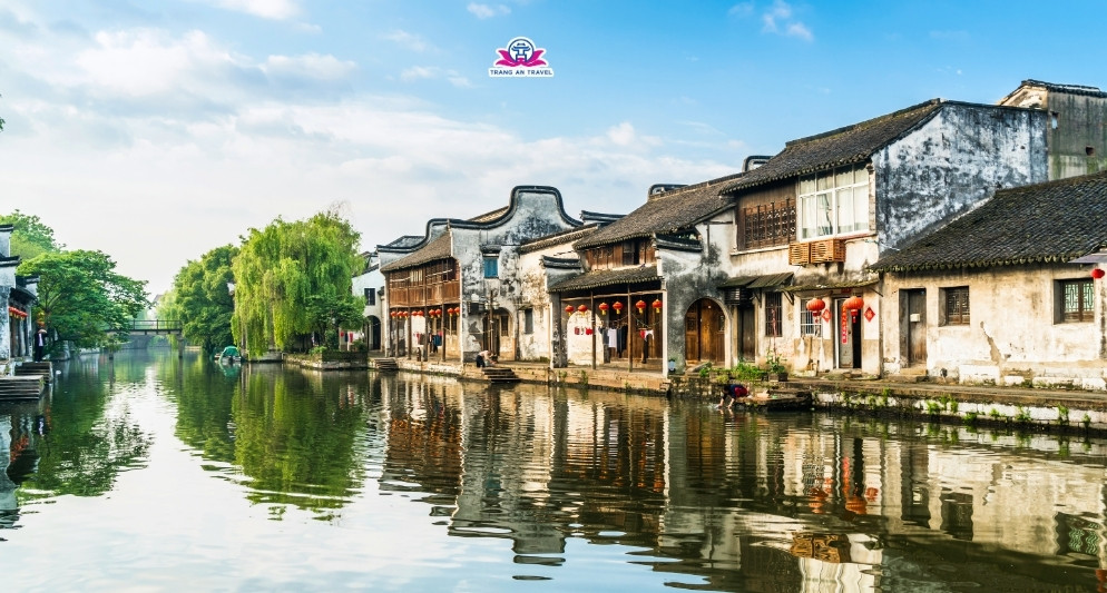 Nam Tầm cổ trấn