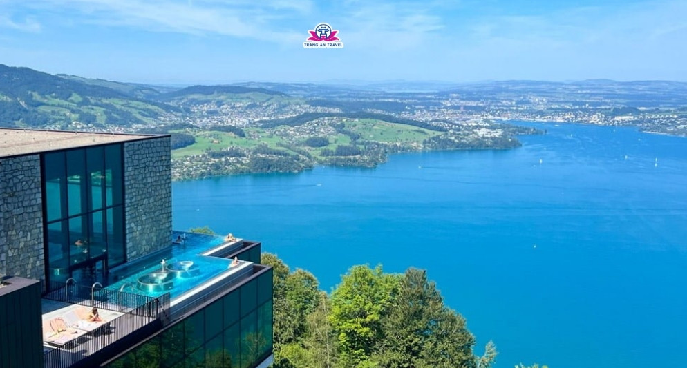 Khách sạn view đẹp ở châu Âu