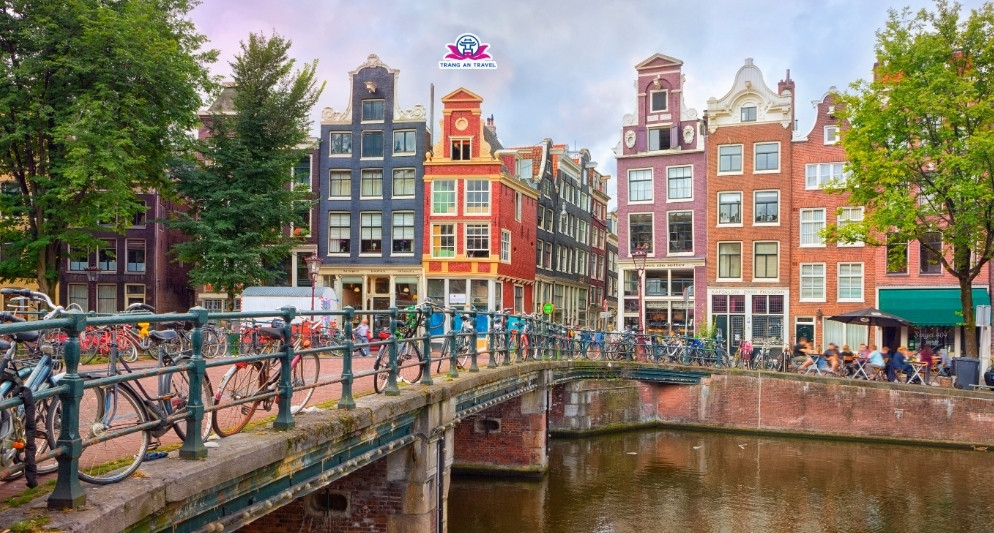 Cẩm nang du lịch Hà Lan cập nhật nhất – Khám phá xứ sở cối xay gió giữa lòng châu Âu