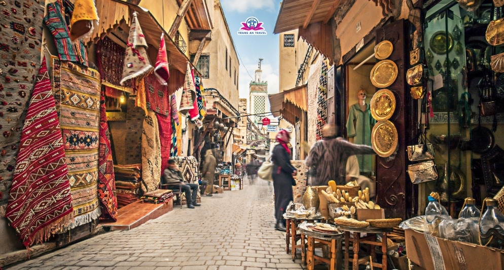Dạo phố cổ Fes – Lạc vào mê cung thời Trung Cổ của Ma Rốc