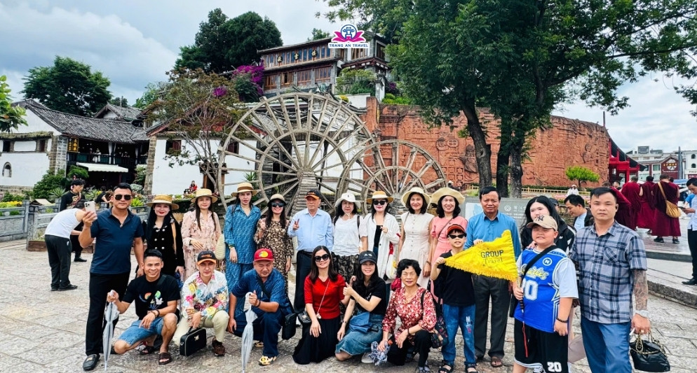 tour Lệ Giang