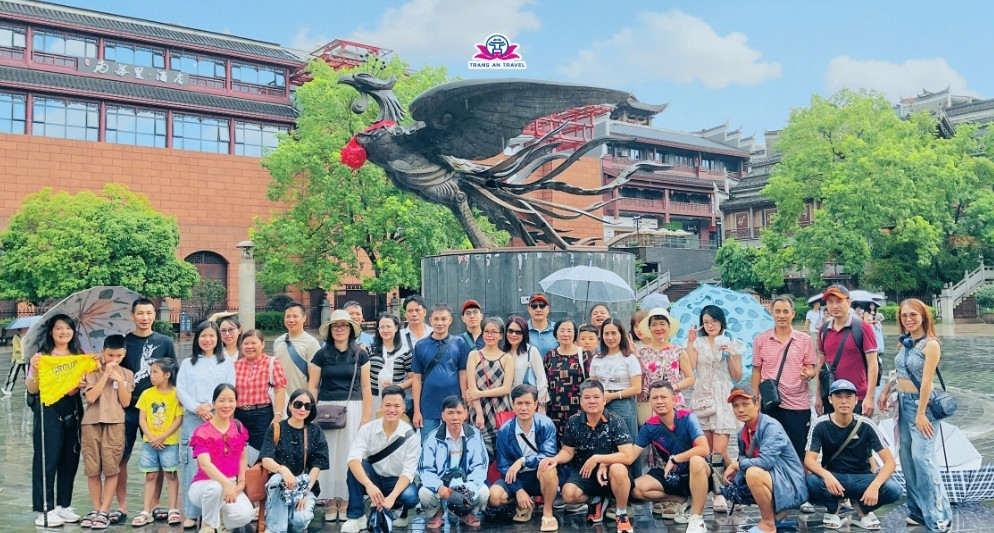 tour Phượng Hoàng cổ trấn