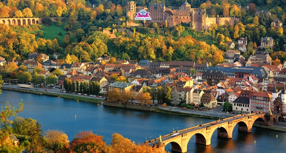 Thời tiết Đức tháng 10 lưu ý gì không?