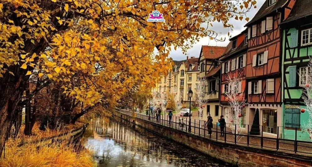 Check-in mùa lá vàng ở Colmar – Ngôi làng cổ tích nước Pháp