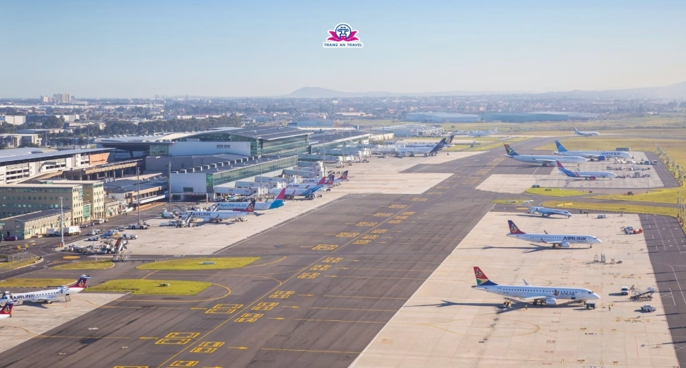 Từ sân bay Johannesburg đến Cape Town – Chặng bay nội địa khi du lịch Nam Phi có gì thú vị?