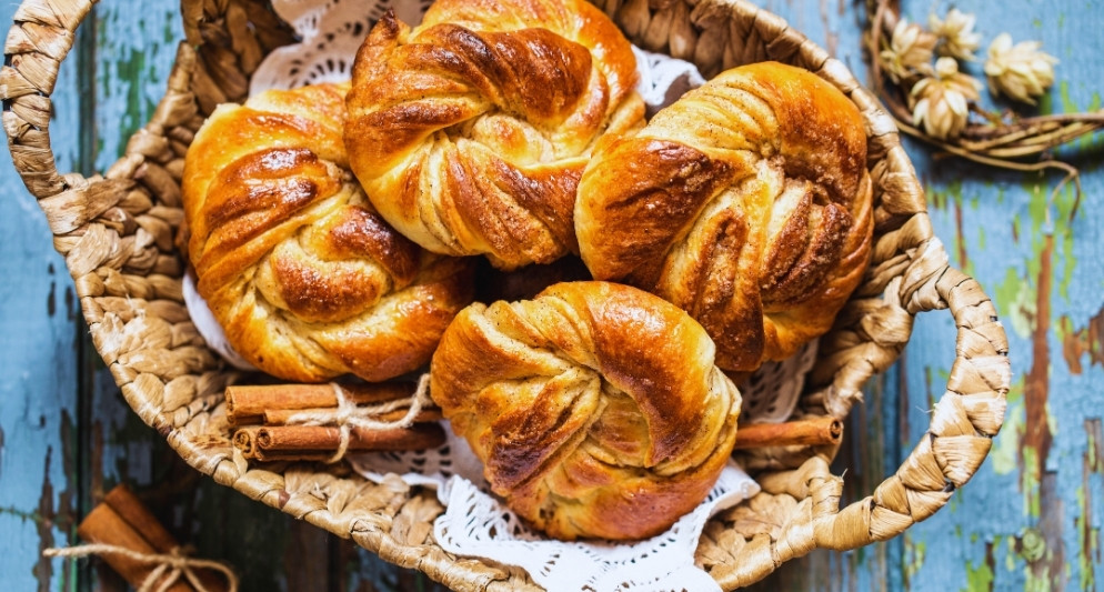 Bánh Kanelbullar (Thụy Điển)