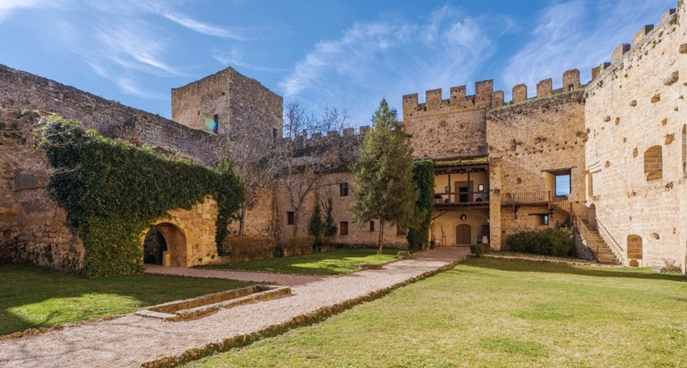 phim truyền hình Tây Ban Nha "Bí mật cây cầu cũ" 