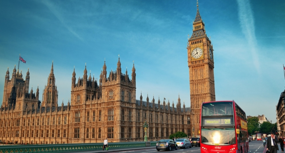 Tháp đồng hồ Big Ben