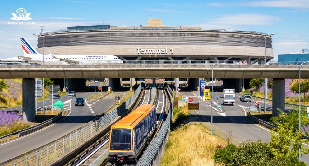 Sân bay quốc tế Paris Charles-de-Gaulle: Kinh nghiệm di chuyển, tham quan mới nhất
